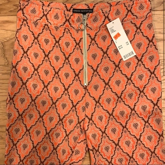 Urban Outfitters Boho Suzie jacquard orange and brown hot pants - Picture 5 of 9